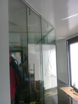 Puerta corrediza YG398